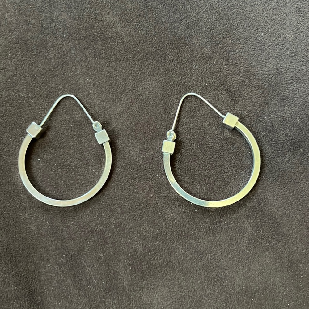 Boutique earrings